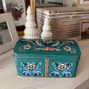 Vintage Norwegian Rosemaling Tin Keepsake Box 1970s Made in Norway
